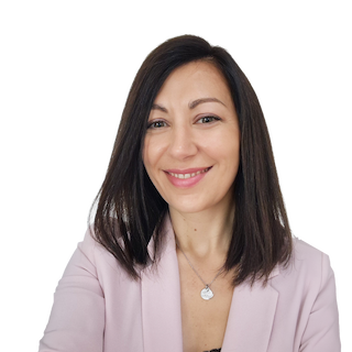 Cristina CANTO graphiste qui crée des supports de communication