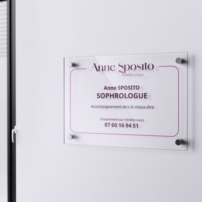 Plaque professionnelle conçue pour identifier un cabinet et renforcer sa visibilité auprès des visiteurs
